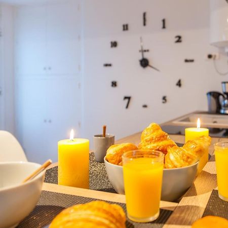 Beautiful Renovated Studio With View- Old Hyères Exteriér fotografie